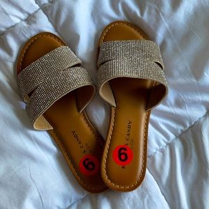 Rhinestone Sandals - never worn! ✨